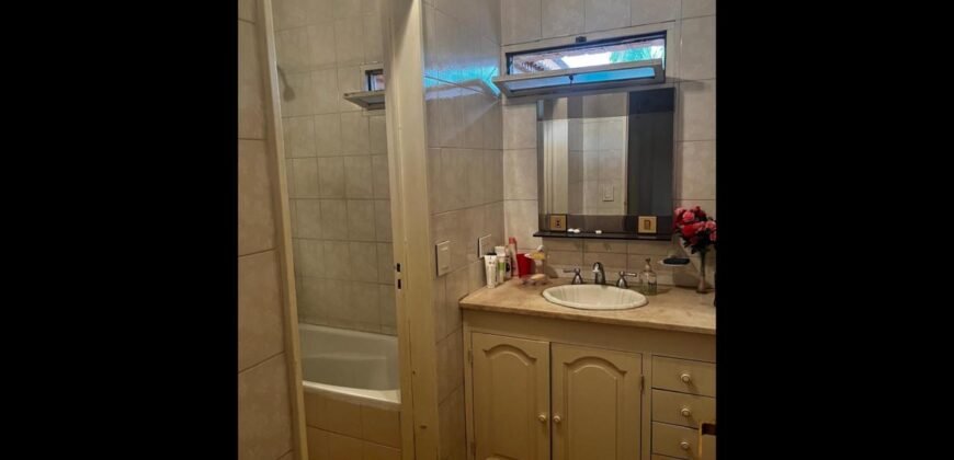 IMPORTANTE CASA 4 AMBIENTES, SAN MIGUEL.