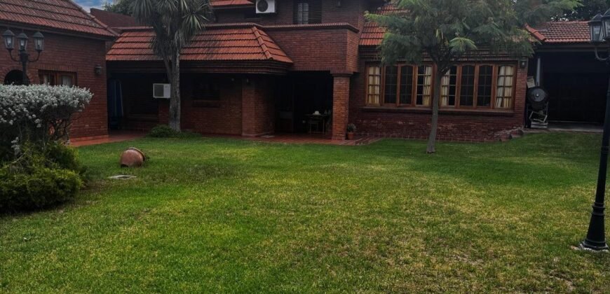 IMPORTANTE CASA 4 AMBIENTES, SAN MIGUEL.