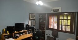 IMPORTANTE CASA 4 AMBIENTES, SAN MIGUEL.