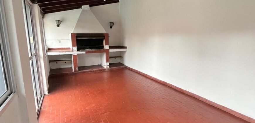 CASA (USO PROFESIONAL) CON DEPTO AL FONDO (VIVIENDA, SAN MIGUEL