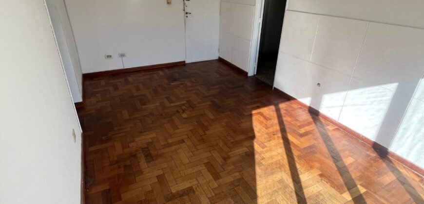Departamento de dos ambientes con balcón, San Miguel.